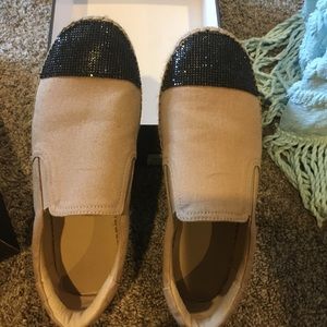 Kendall and Kylie Black and Tan Espadrille 8 1/2